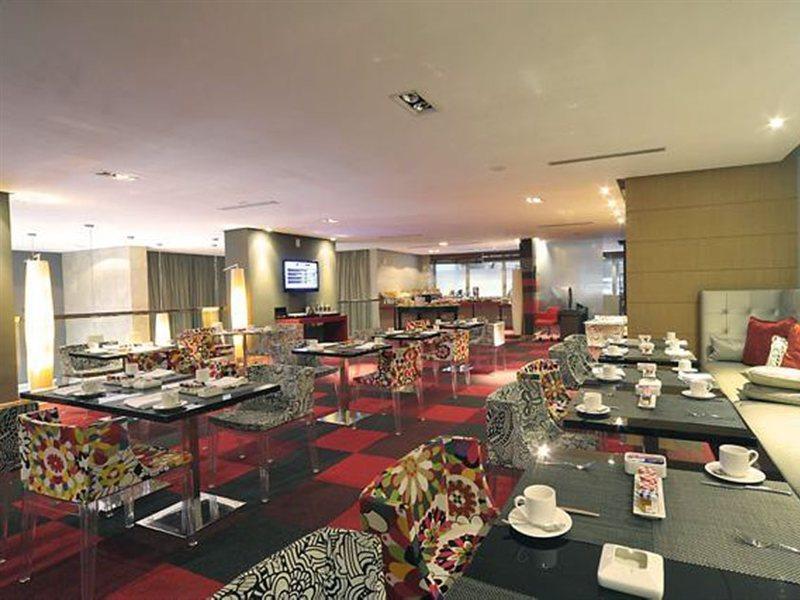 Hotel Husa Plaza