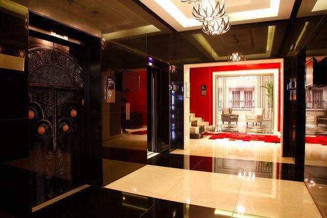 Husa Plaza Hotel 5*